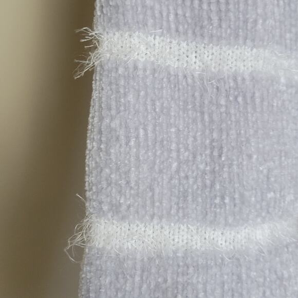 Rue 21 M Chenille Crop Sweater Eyelash Trim Drop Shoulder Pullover Soft Cozy - Picture 2 of 14